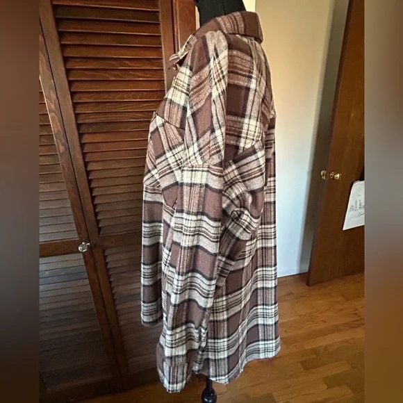 Ci Sono Brown Plaid Oversized Flannel Shirt - Picture 2 of 6